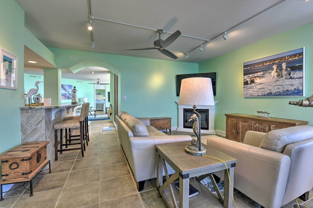 Gulf View Destin Condo with Resort Pool and Spa - photo 12
