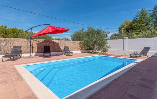 One Bedroom Holiday Home In Bilice — 4-Star Luxury Hotel in Bilice, Croatia