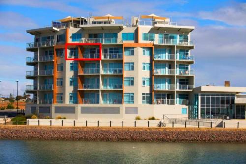 Wallaroo Marina Luxury Apartment — 4-Star Luxury Hotel in Wallaroo, Australia