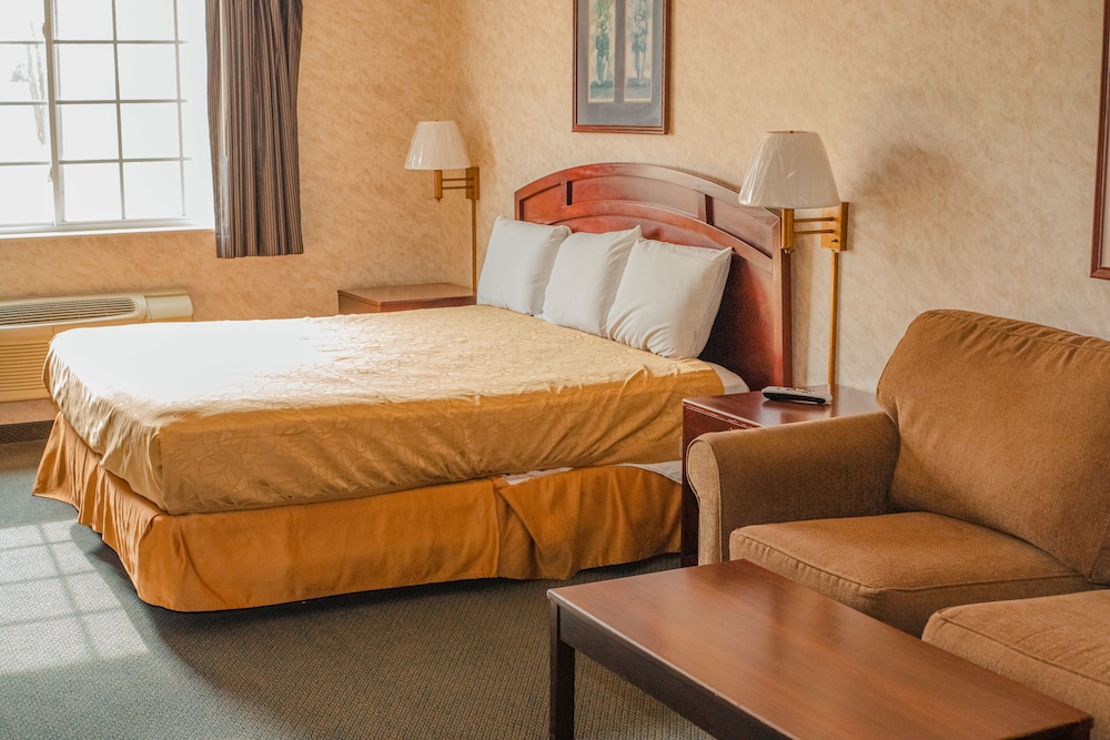 Colfax Inn - photo 18