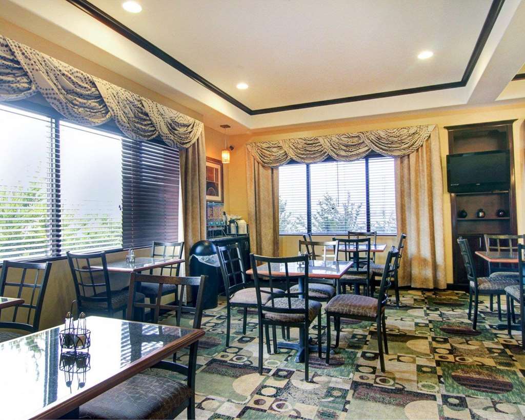 Comfort Suites Fort Stockton - photo 36