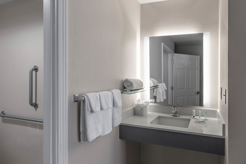 Residence Inn Marriott Easton - photo 14