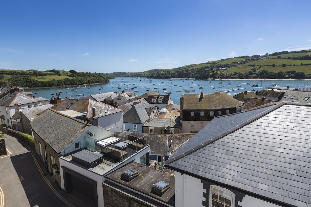 2 Church Hill House — 4-Star Luxury Hotel in Salcombe, United Kingdom