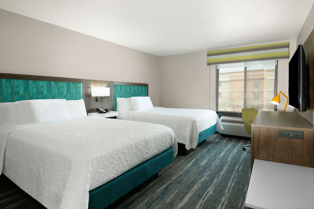 Hampton Inn & Suites Las Vegas Henderson - photo 18