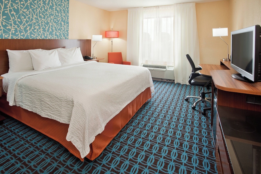 Fairfield Inn & Suites by Marriott San Antonio Market Square - photo 23