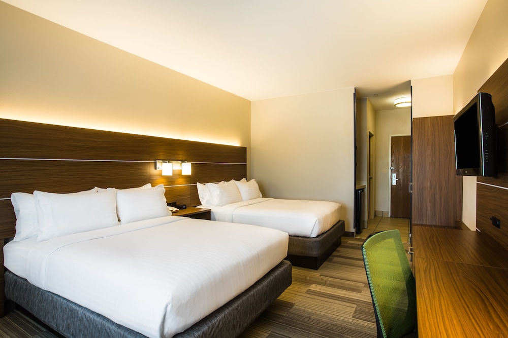 Holiday Inn Express & Suites Cedar City by IHG - photo 13