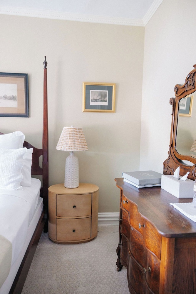 Kenmore Inn - photo 6