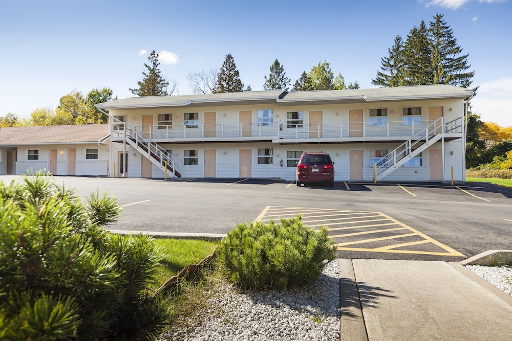 The Springwater Inn - photo 29