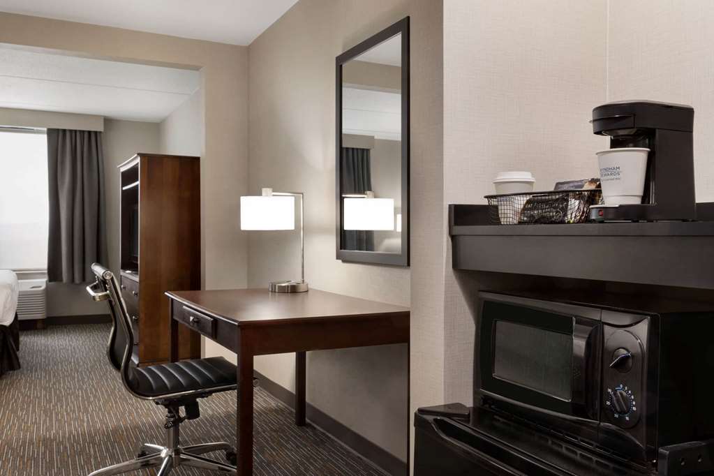 Wingate by Wyndham Bridgeport Clarksburg - photo 21