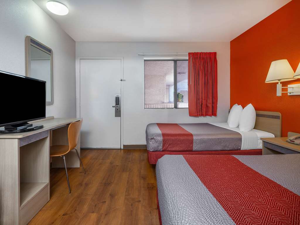 Motel 6 Oceanside CA - photo 16