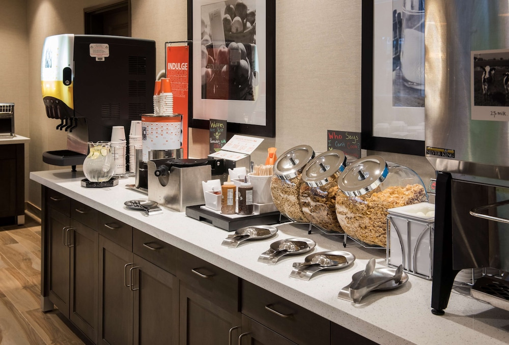 Hampton Inn & Suites Seattle Redmond - photo 39