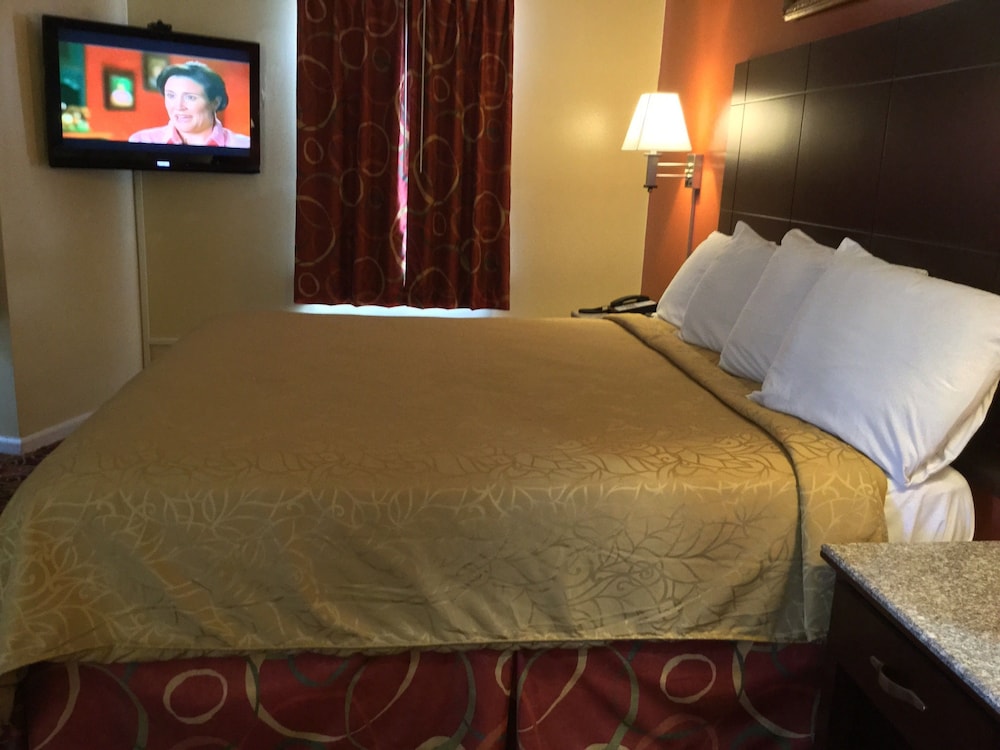 Red Carpet Inn Bridgeton Vineland - photo 9