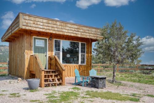 Sunrise Cabin at Highland Meadows — 4-Star Luxury Hotel in Hot Springs, United States