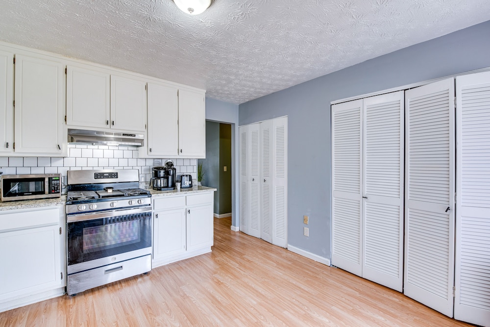 Douglasville Gem Minutes From Historic Downtown - photo 3