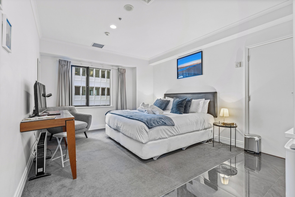 Life in the City Studio Apt with Pool Gym — 4-Star Luxury Hotel in Auckland, New Zealand