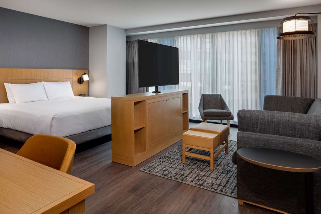 Hyatt Place Boston Seaport District - photo 25