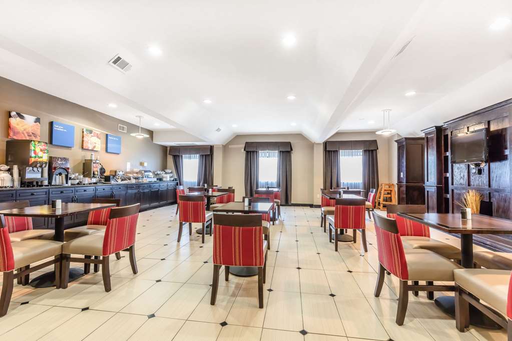 Comfort Inn & Suites Crystal Inn Sportsplex - photo 32