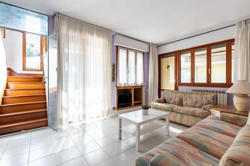 Two Levels Apartment with Terrace And Parking — 4-Star Luxury Hotel in Viareggio, Italy