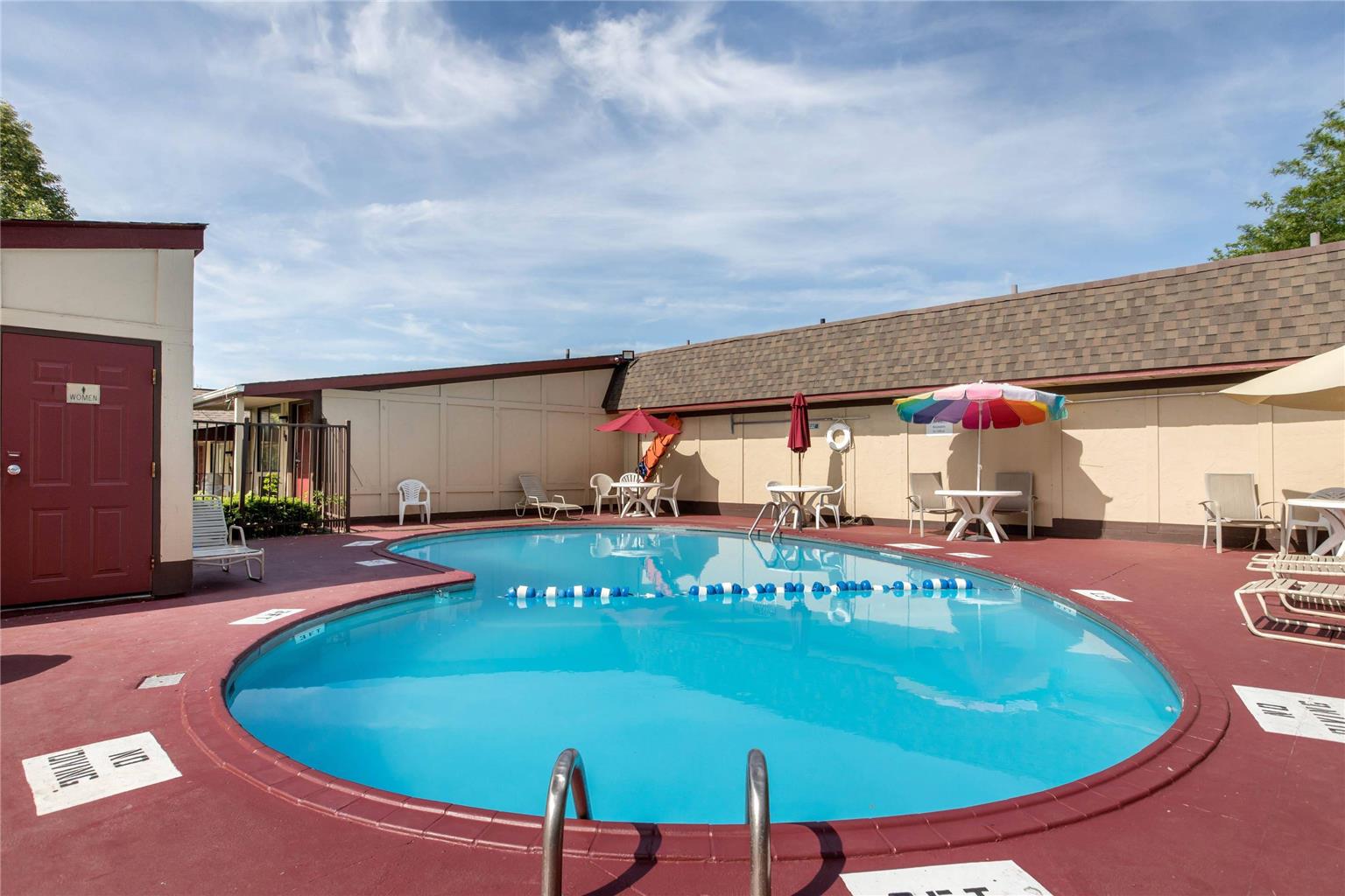 Rodeway Inn Auburn Hills Detroit — Auburn Hills — photo 2