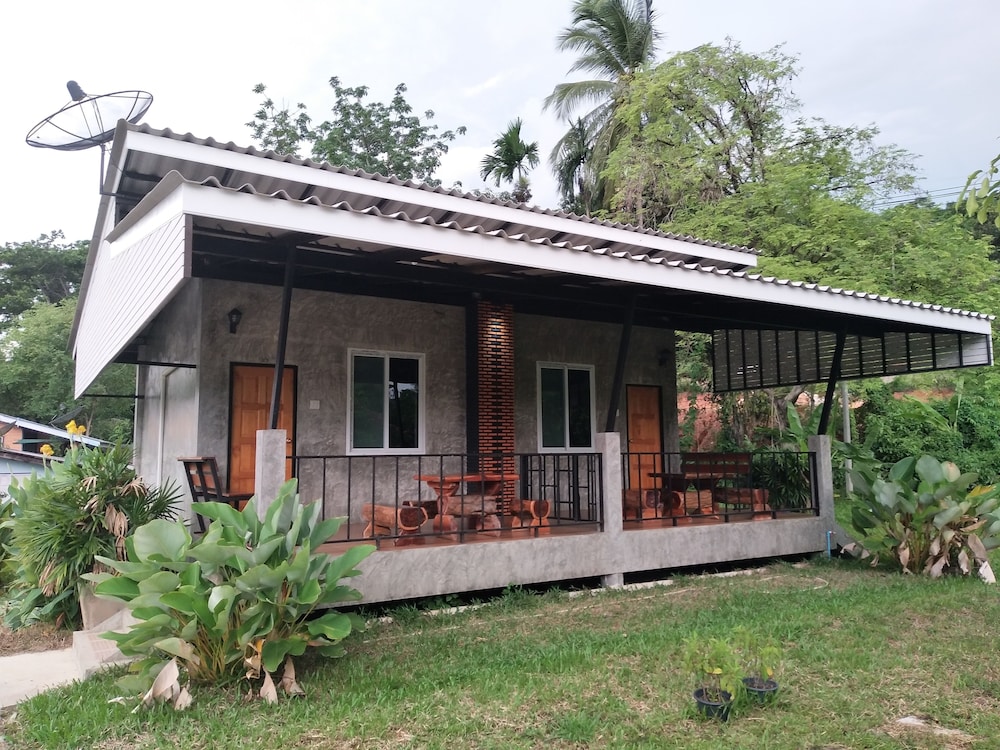 Happy Home Resort — hotel in Khlong Yai
