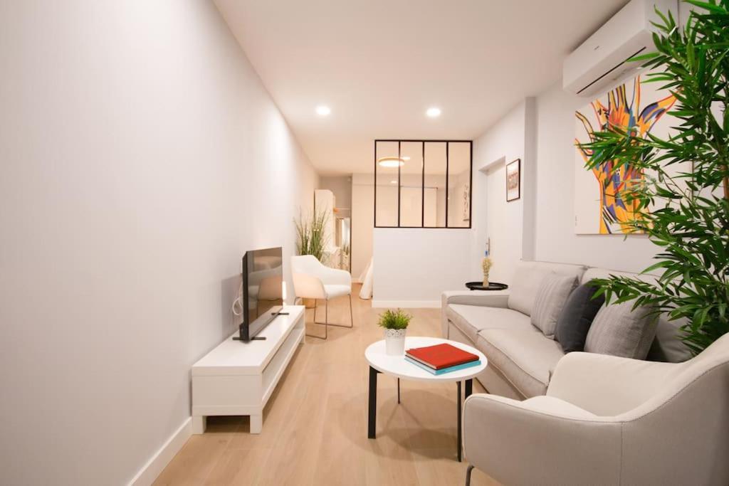 Lc Apartaments Fleming Moderno&Ubicacion Ideal I 3 Hab Dobles I Aire Acondicionado in Castello De La Plana, Spain