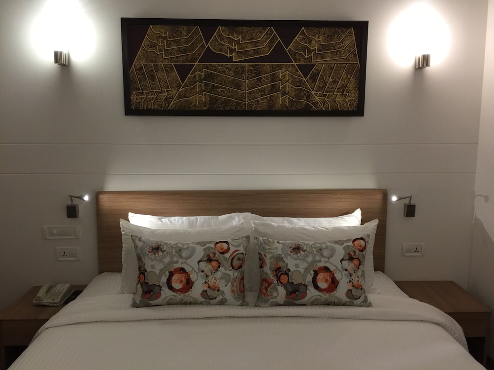 Lemon Tree Hotel Sector 60 Gurugram — Sohna — photo 5