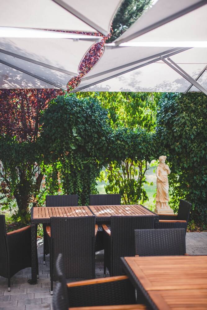 Children’s Play Area - Outdoor