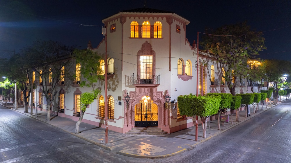 Gran Hotel Mexico — 5-Star Luxury Hotel in Tehuacan, Mexico