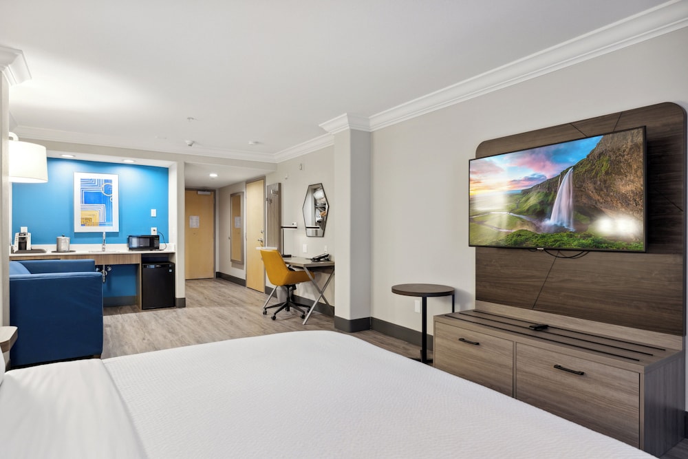 Holiday Inn Express Hotel & Suites Vacaville by IHG - photo 14