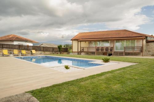 A Casa do Pomar — 4-Star Luxury Hotel in Celorico De Basto, Portugal