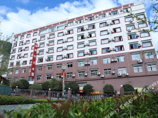 Lanfeng Hotel - carbon neutral hotel in Jinchuan