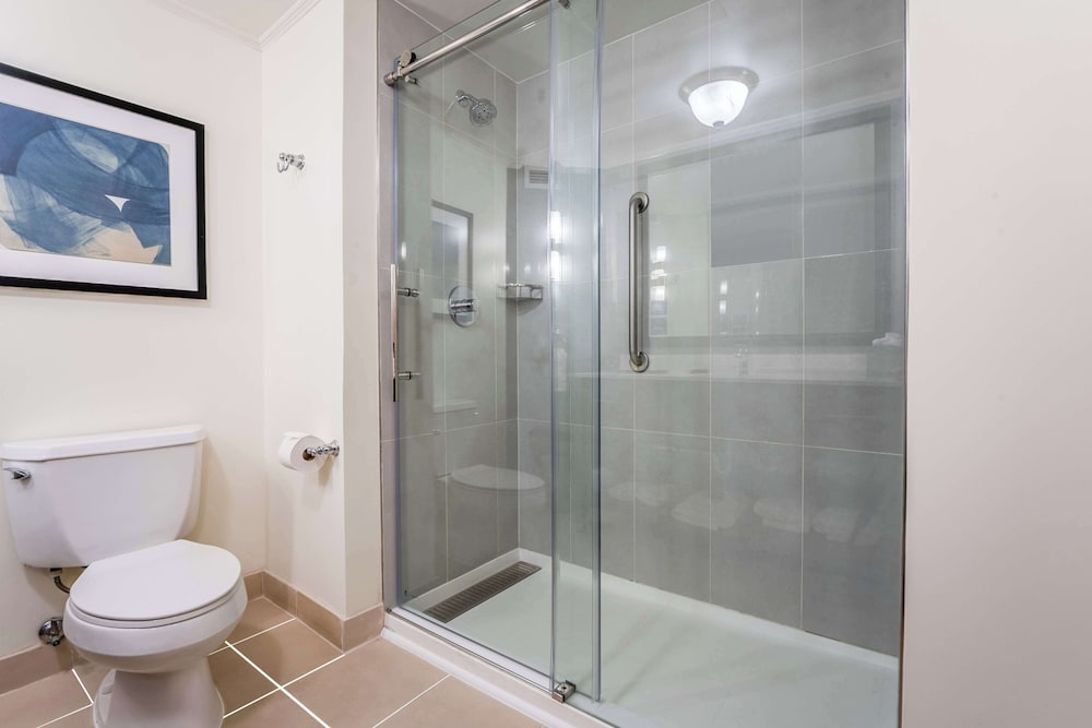 DoubleTree by Hilton South Charlotte Tyvola - photo 26