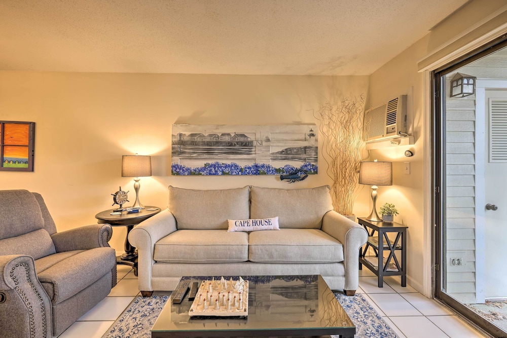 Beautiful Brewster Condo w Resort Amenities - photo 9