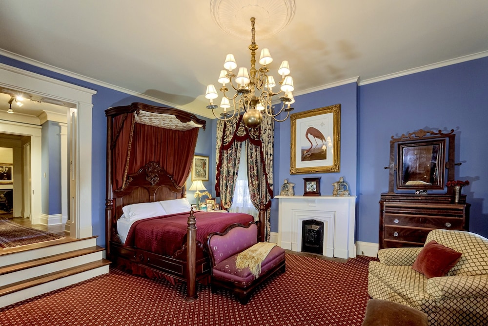Anchuca Historic Mansion & Inn - photo 13