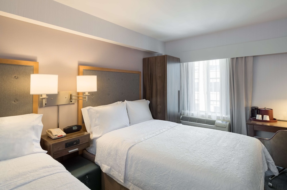 Hampton Inn Madison Square Garden Area Hotel - photo 9