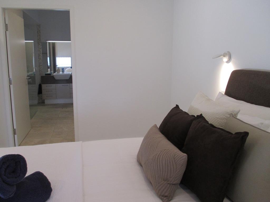 Pelican Escape Executive Home — 4-Star Luxury Hotel in Newcastle, Australia