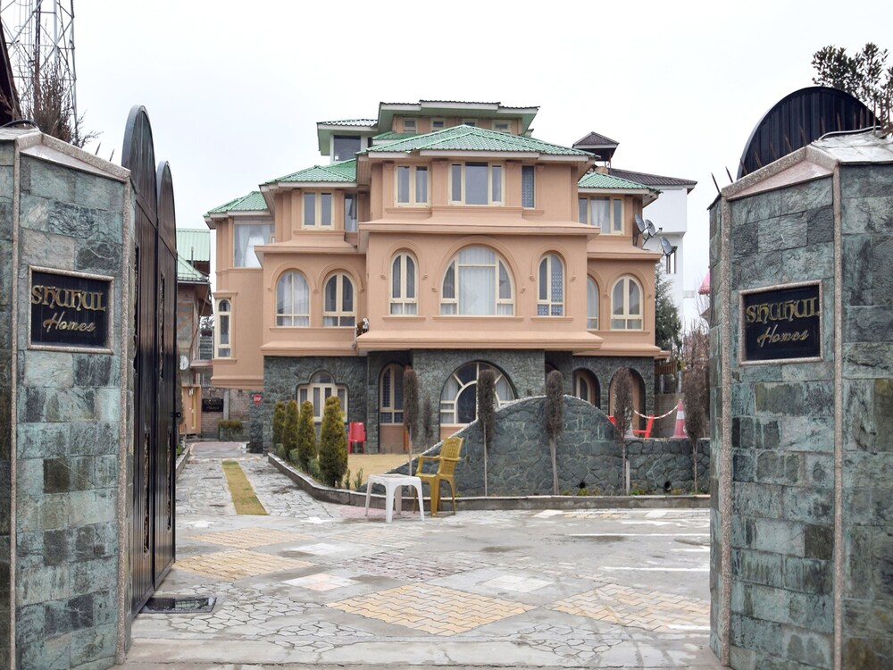 Oyo 12201 Shuhul Resorts — Srinagar