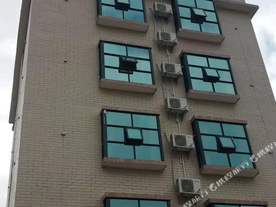 Zhongxiaye Seaview Hotel in Dongxing, People's Republic of China