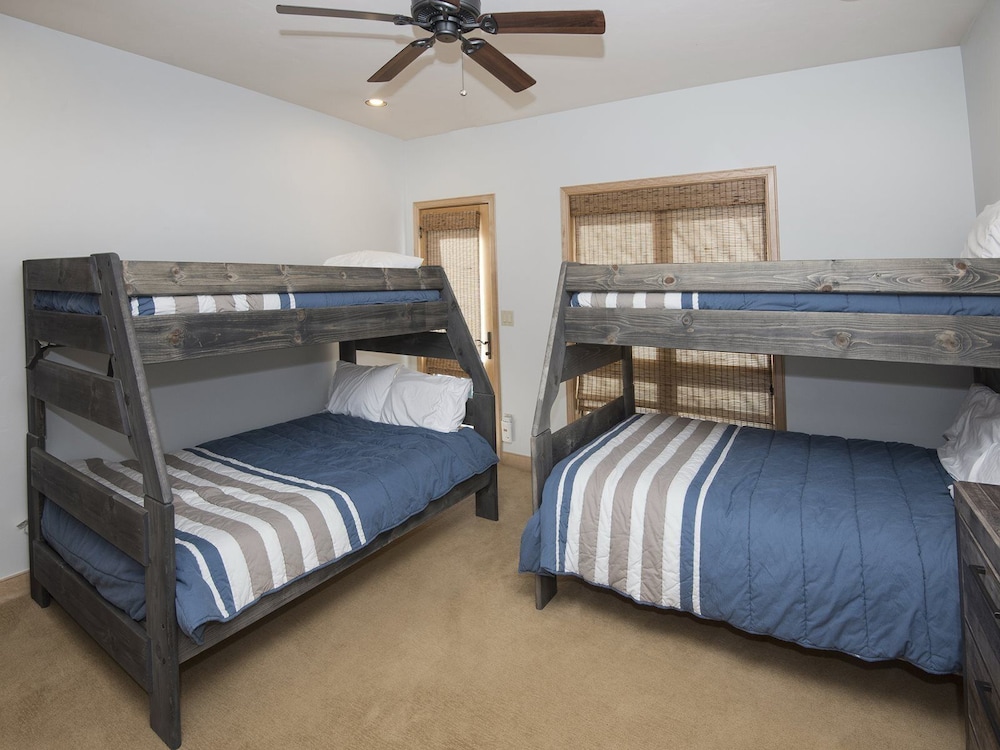 Glacier Court 1854 A - photo 9