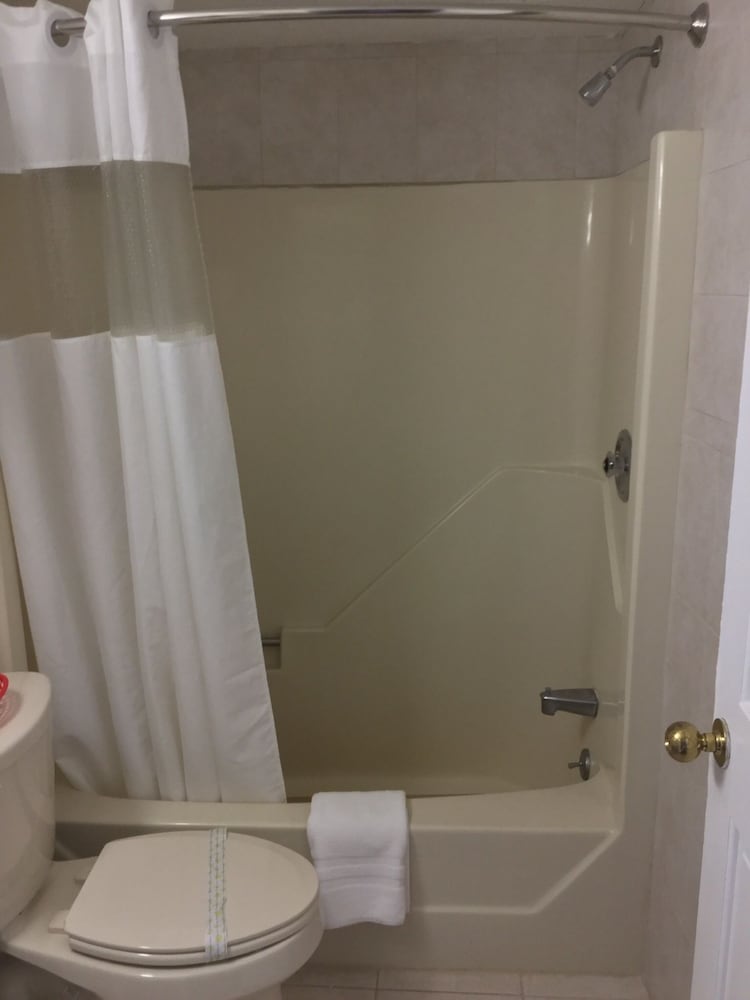 Red Carpet Inn Bridgeton Vineland - photo 21