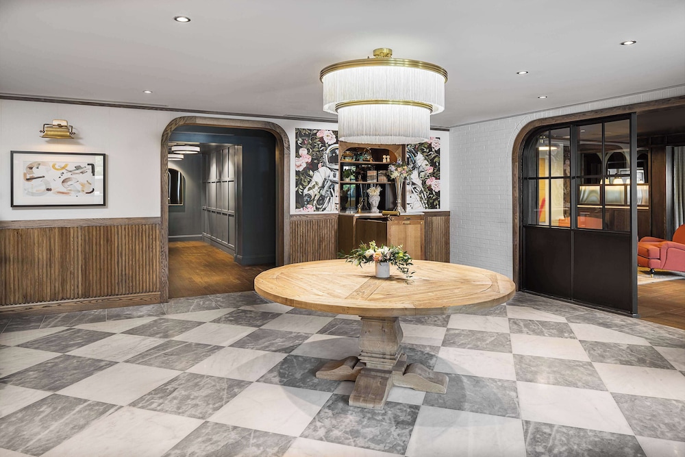 Wylie Hotel Atlanta Tapestry Collection by Hilton - photo 2