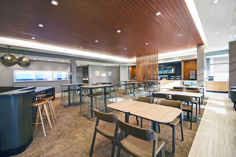 SpringHill Suites by Marriott St. Paul Arden Hills - photo 37