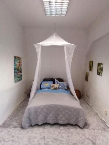 Nr 5 Doppelzimmer mit Talblick - carbon neutral hotel in Unknown City