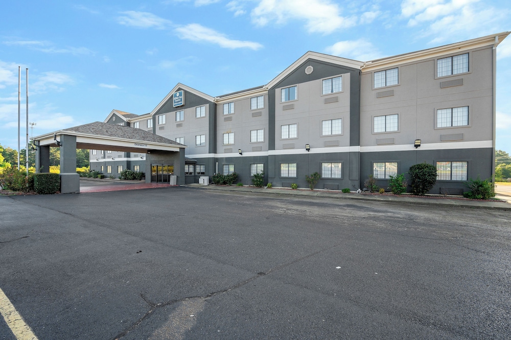 HiWay Inn Express of Broken Bow - photo 29