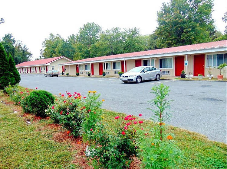 Red Carpet Inn Duncannon - featured photo