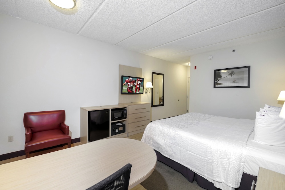 Red Roof Inn PLUS Gainesville - photo 27