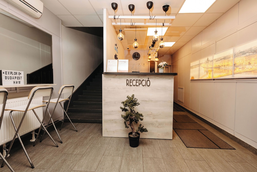 Metro - carbon neutral hotel in Budapest