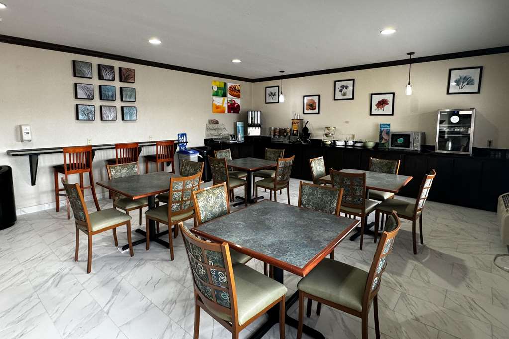 Quality Inn Forsyth Decatur - photo 23