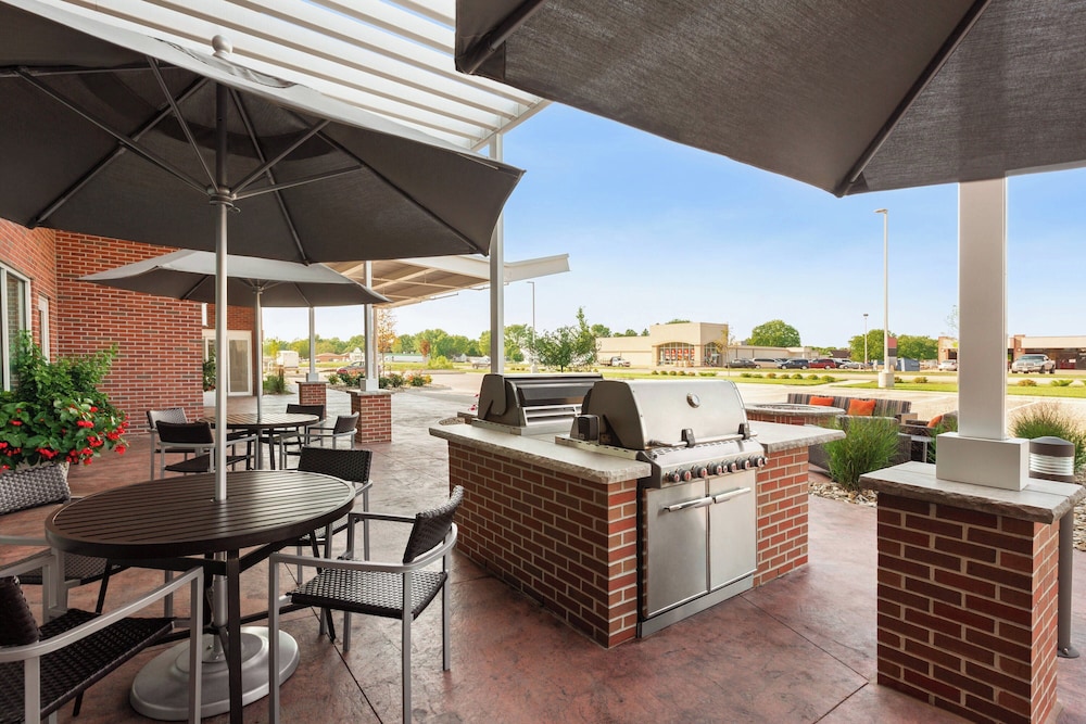 TownePlace Suites by Marriott Cedar Rapids Marion - photo 34