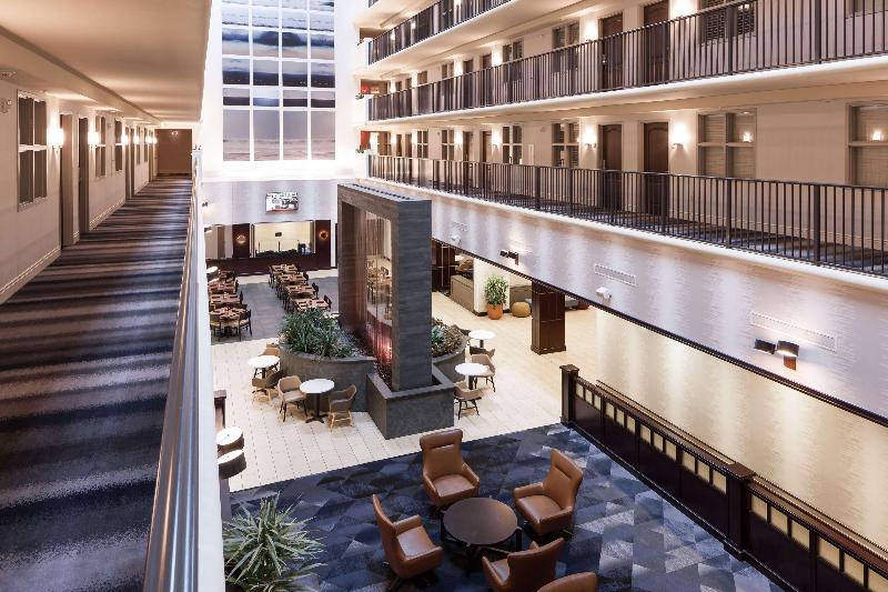Embassy Suites by Hilton Tampa Brandon - photo 10